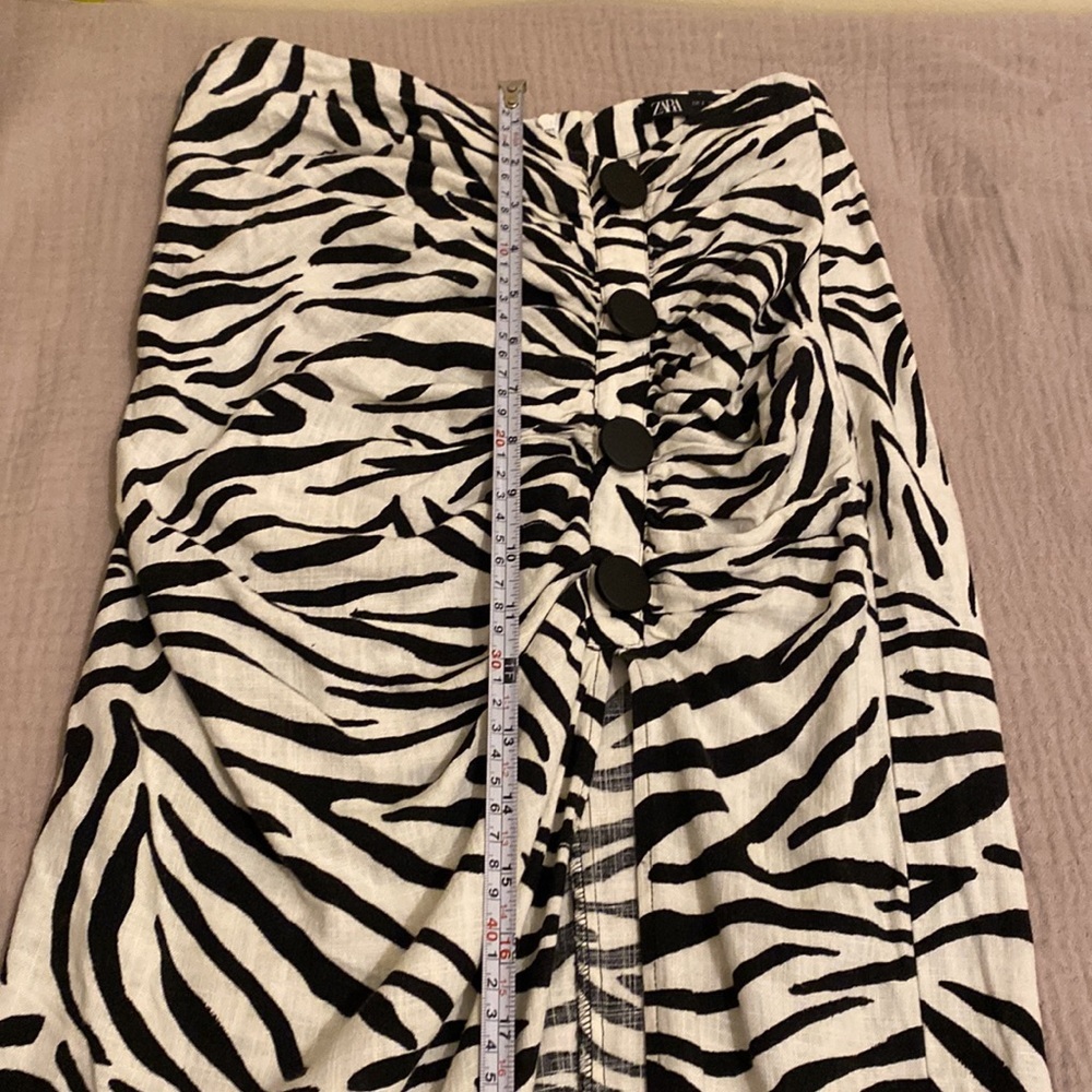 Zebra Print Black and White Women's Skirt. Size S . Style 8273/595/084 - Picture 9 of 10